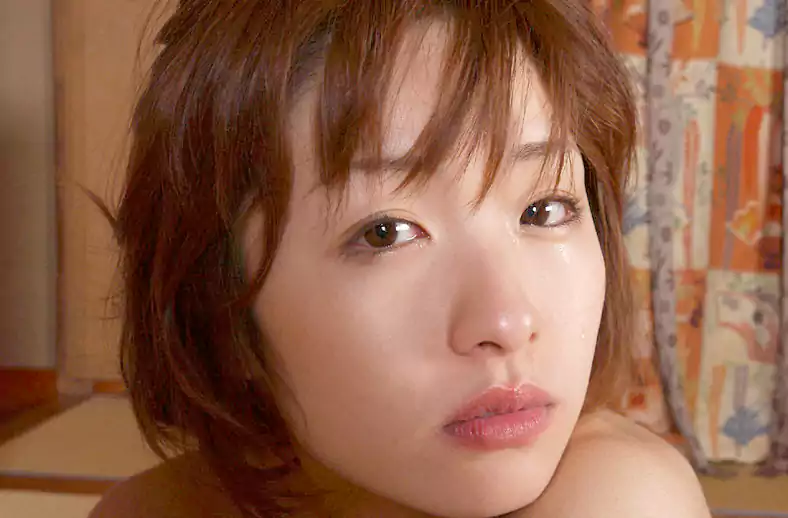 她是一位令人难以忘怀的女子 她的美丽与气质 智慧与才华