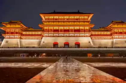 十一假期夜游应天门小记 在十一假期的第三天晚上 当夜幕悄然降临
