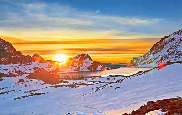 喜马拉雅雪山日出 行走世界: 遇见不一样的文明 亚洲印象