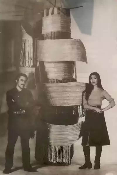 《社会主义兄弟》与《夹缝中的世界之子》随机波动