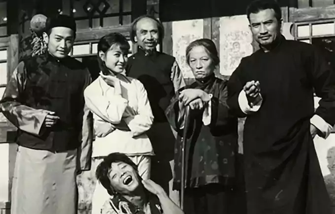 解构与重构：论电影《原野》对曹禺原著的影像化表达