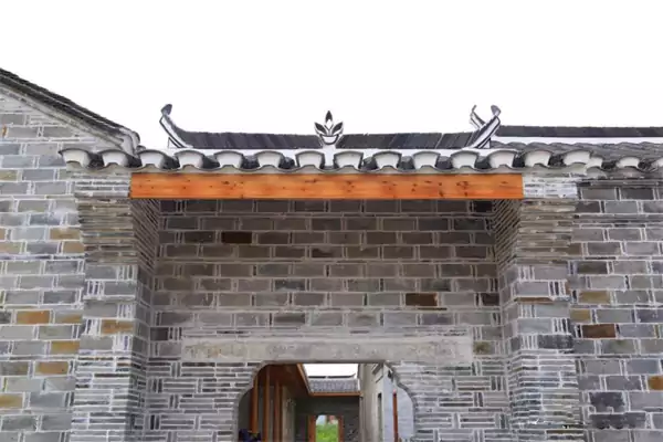 关于李家大院 一下介绍三个 其一山西万荣李家大院