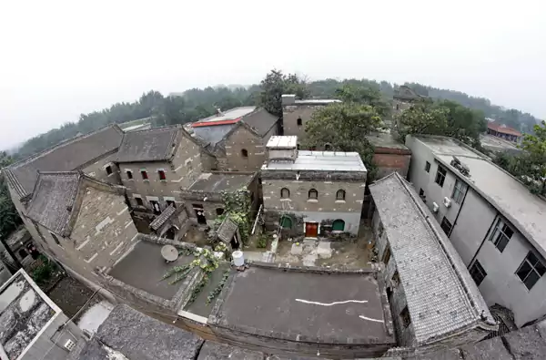 关于李家大院 一下介绍三个 其一山西万荣李家大院