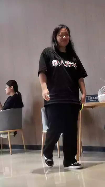 七律 图书馆读书得趣-芸窗万卷列星稠 静掩尘心此地游