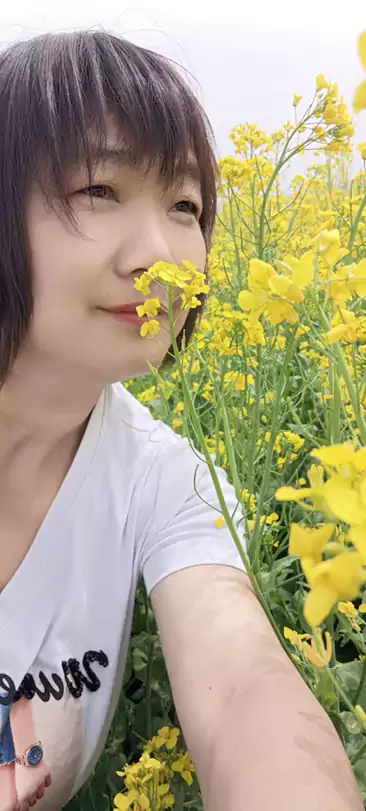 藏头诗-赞卫晓飞:卫质清辉自不凡 晓妆轻展韵如兰 藏头诗-赞卫晓飞:卫质清辉自不凡 晓妆轻展韵如兰