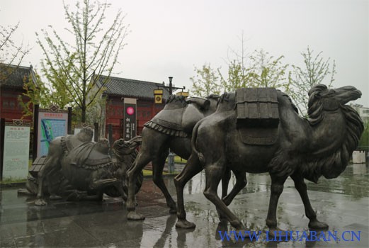 洛阳铜驼暮雨的由来：在洛阳八大景之中 铜驼暮雨是最具人间烟火