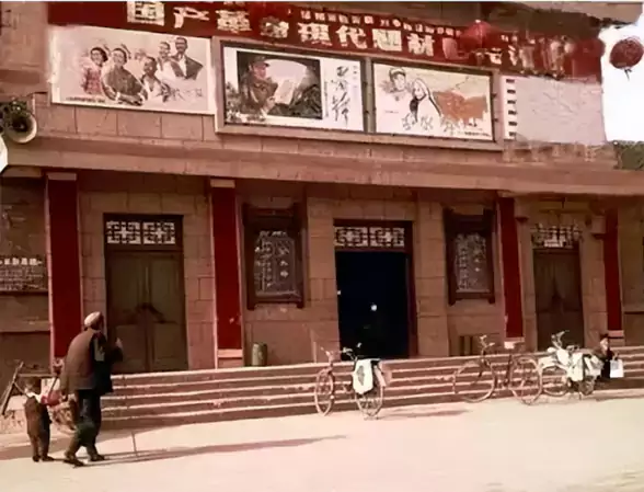 石狮守残垣：洛阳青年宫四百年的兴亡回响